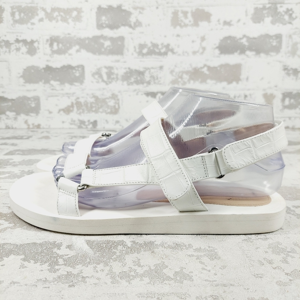 New STUART WEITZMAN Vail Sport Croc-embossed Leather Sandal In White M386